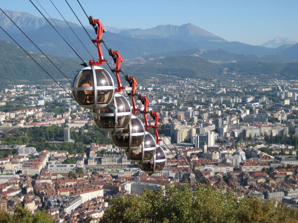 Gières Ibis Grenoble Universite מראה חיצוני תמונה
